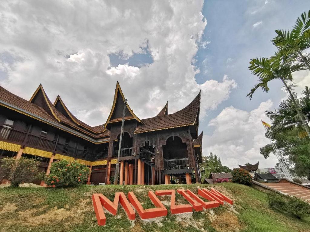 Palm Seremban Hotel Exterior photo